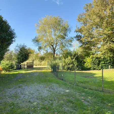 Maison De Campagne, Riviere, 20min Nantes Feriehus Port-Saint-Père